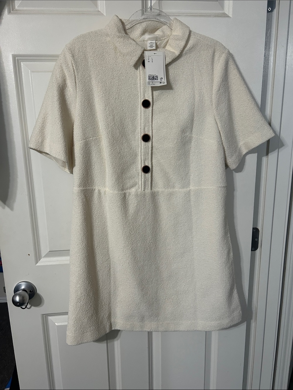 H&M Cream Short-Sleeve Textured Dress with Dark Buttons